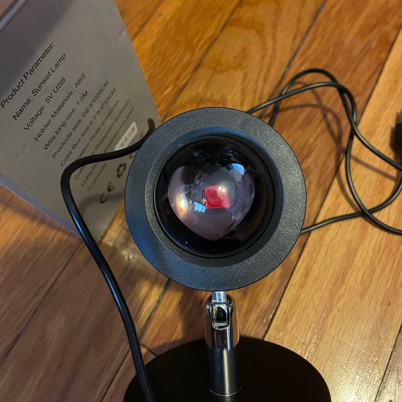 ASOS LED Heart Projection Mini Lamp USB - Picture 2 of 3